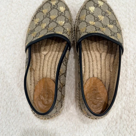 Gucci Beige and Gold Bee Espadrilles 35 - Picture 8 of 11